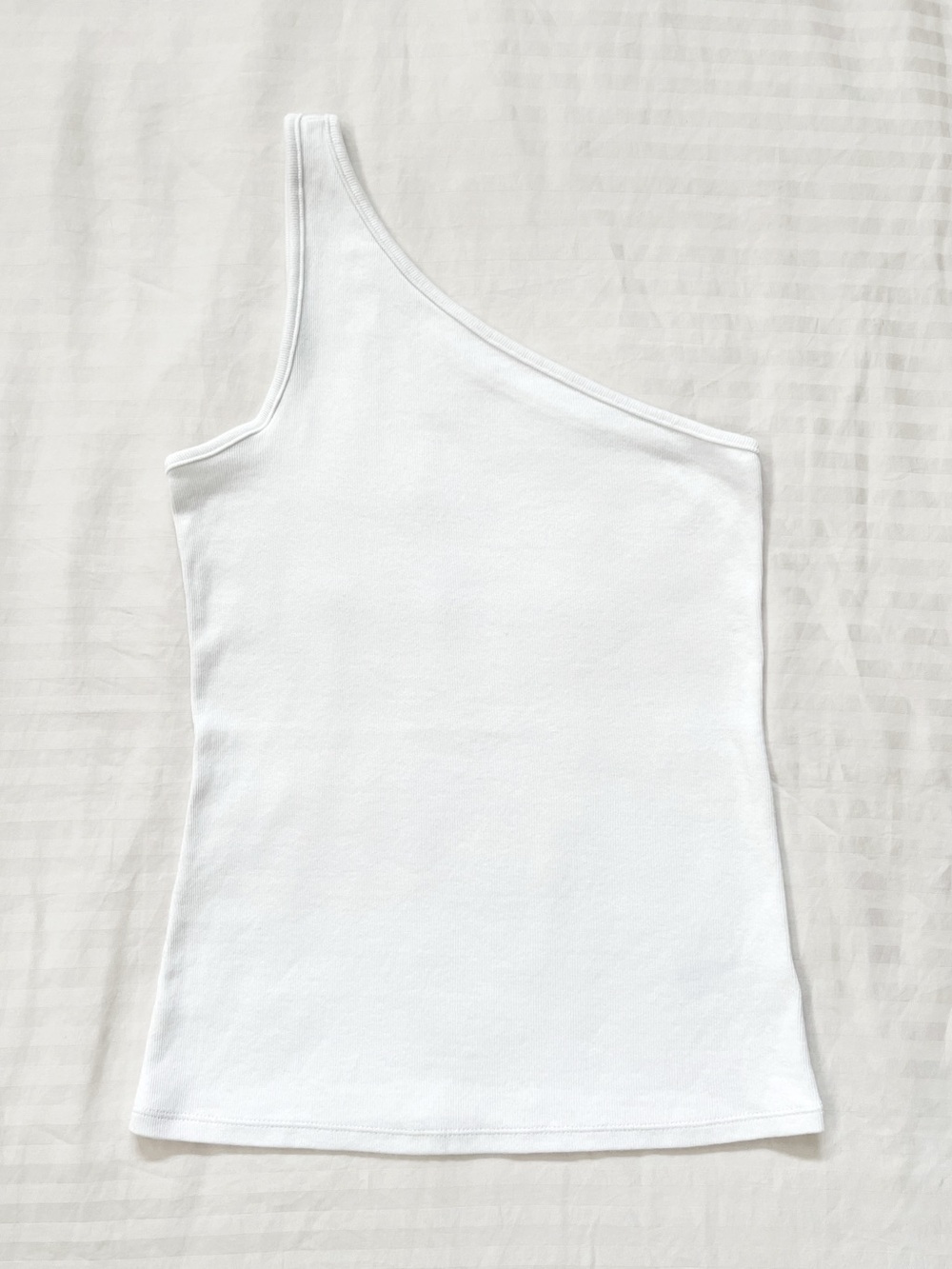 A New Day | One Shoulder Asymmetric Ribbed Knit Tank Top | White, S